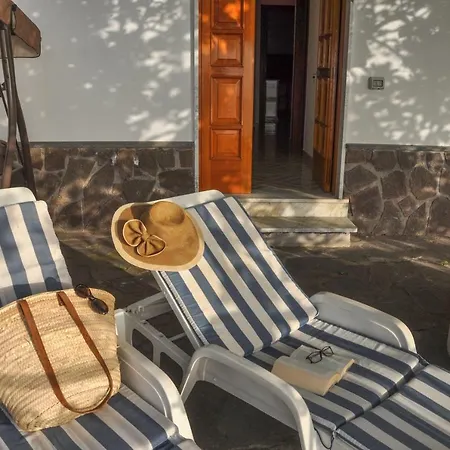 度假居 La Terrazza Sul Golfo 马萨鲁布朗斯